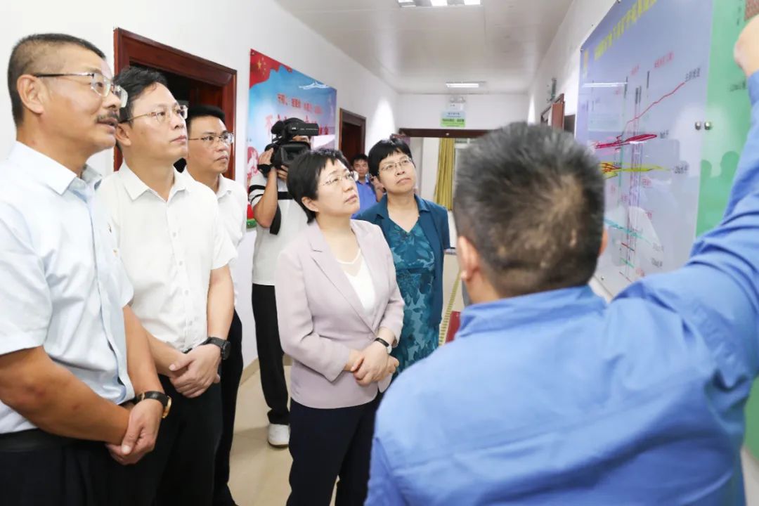 海南省委常委苗延红到开元网页版-开元（中国）
调研
